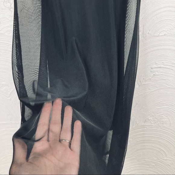 Short sleeve black mesh lined midi dress - Picture 5 of 7